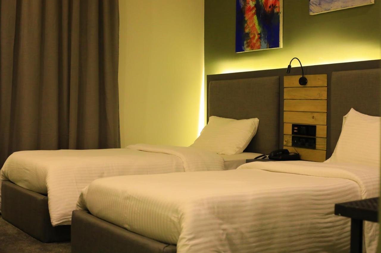 Aitch Boutique Hotel - An Lih Hotel Madaba Exterior photo