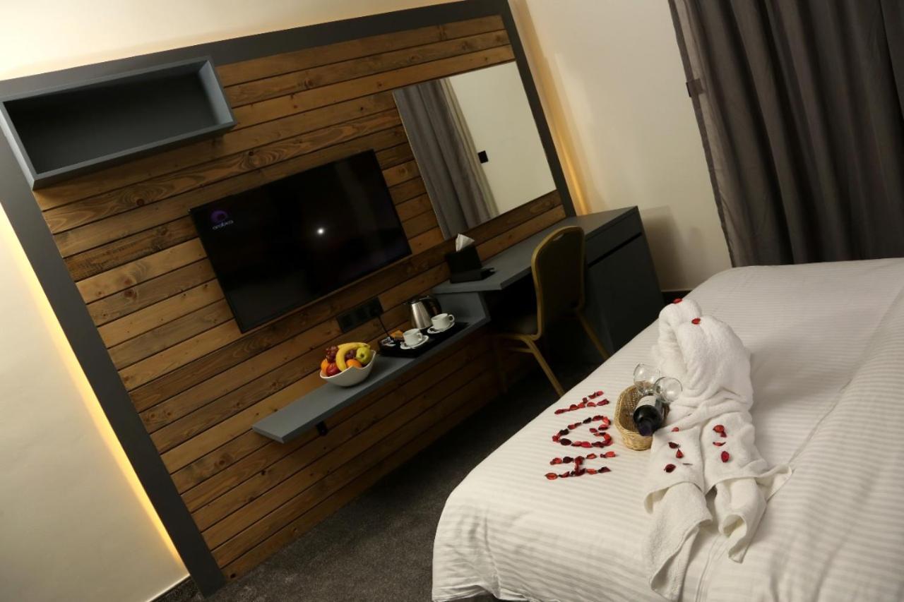 Aitch Boutique Hotel - An Lih Hotel Madaba Exterior photo