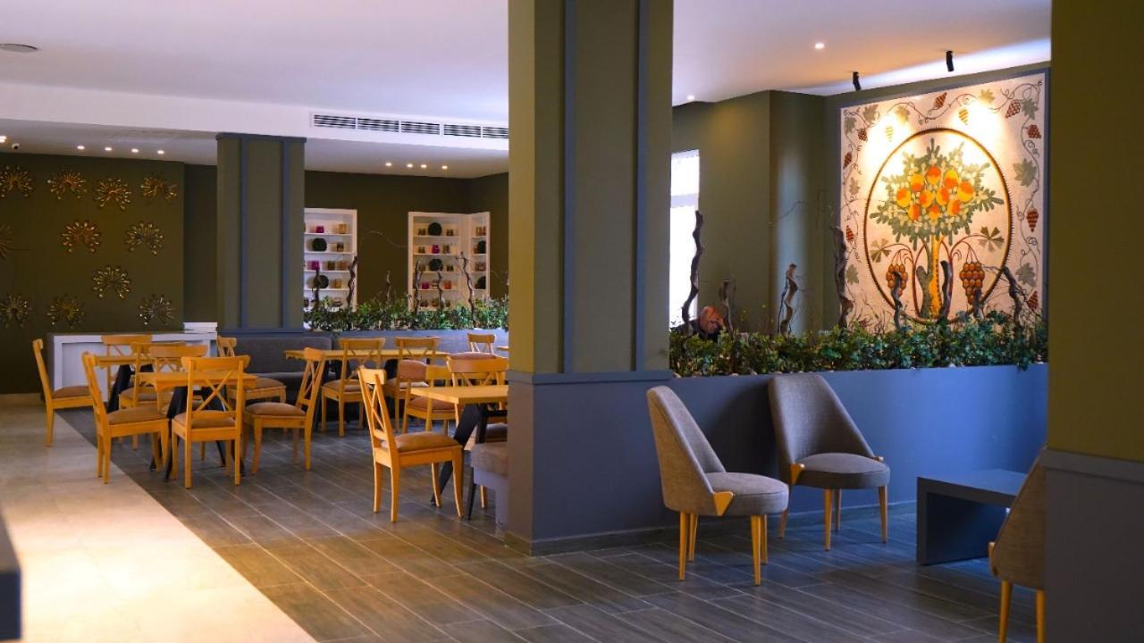 Aitch Boutique Hotel - An Lih Hotel Madaba Exterior photo