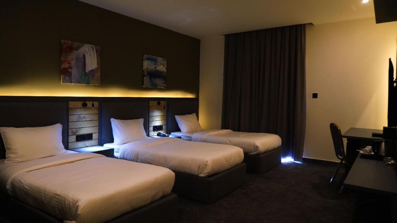 Aitch Boutique Hotel - An Lih Hotel Madaba Exterior photo